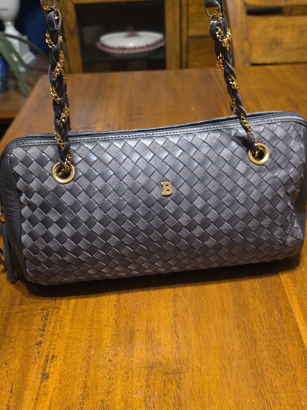Bally Vintage intrecciato Woven shoulder bag.